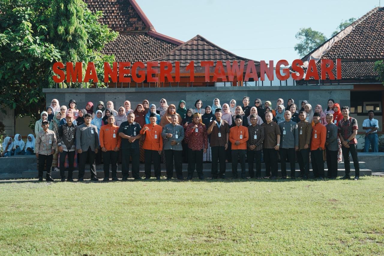 Guru dan TAS SMANTA